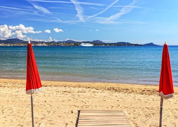Apartment Les Calanques Du Parc-10 By Interhome