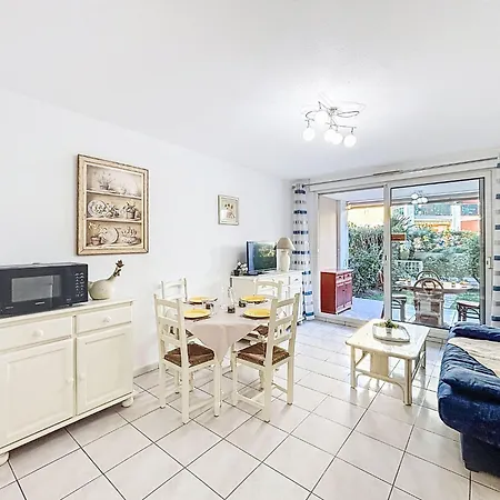 アパート Les Calanques Du Parc-10 By Interhome